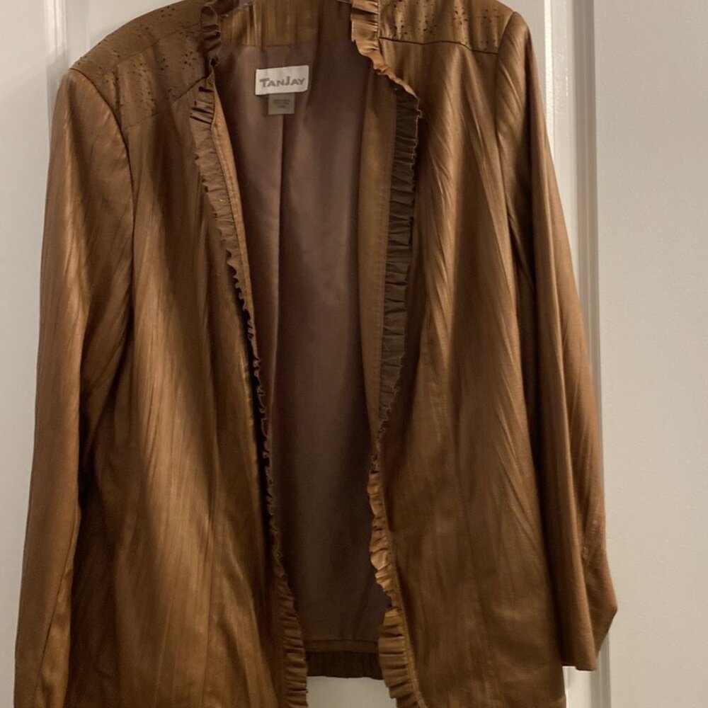 NWOT Dress to Impress! Amazing Tan Jay jacket & NWD matched sleeveless top